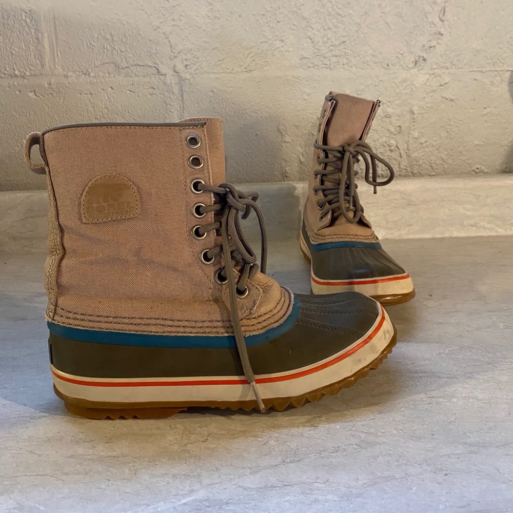 Women’s Sorel snow boots
